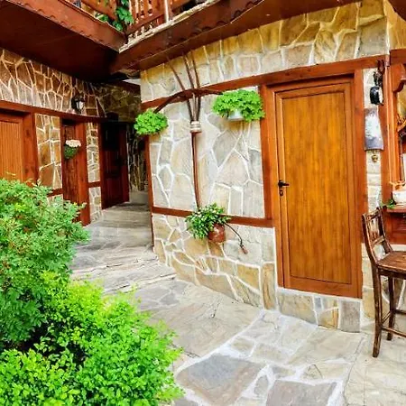 Szálloda Myahov House *